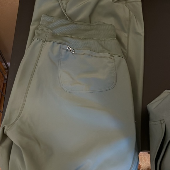 Infinity scrub set - Picture 7 of 8